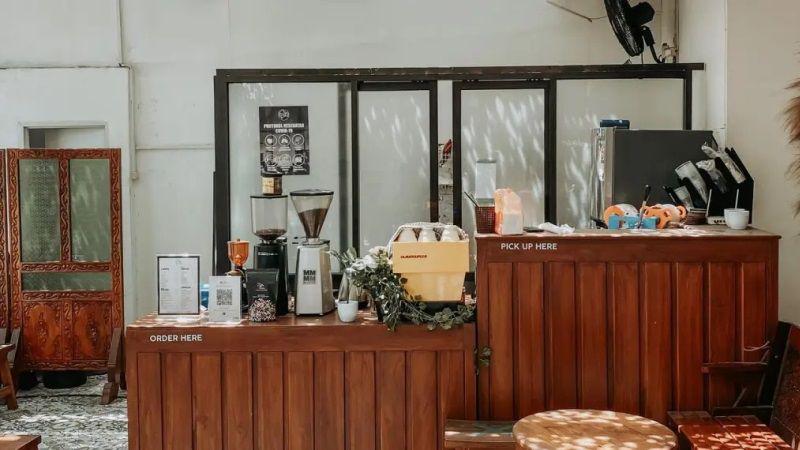 Eligio Coffee, Cafe Klasik dengan Tema Vintage di Surabaya