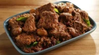 8 Makanan Khas Sumatera Barat yang Menggoyang Lidah 8 Makanan Khas Sumatera Barat yang Menggoyang Lidah