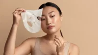 Kebiasaan Rutin Menggunakan Sheet Mask Kebiasaan Rutin Menggunakan Sheet Mask