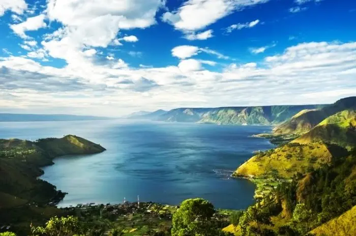 Destinasi Wisata di Samosir yang Menawarkan Panorama Alam Luar Biasa Destinasi Wisata di Samosir yang Menawarkan Panorama Alam Luar Biasa
