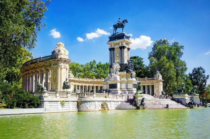 Tempat Wisata di Madrid untuk Liburan yang Penuh Keindahan dan Sejarah Tempat Wisata di Madrid untuk Liburan yang Penuh Keindahan dan Sejarah